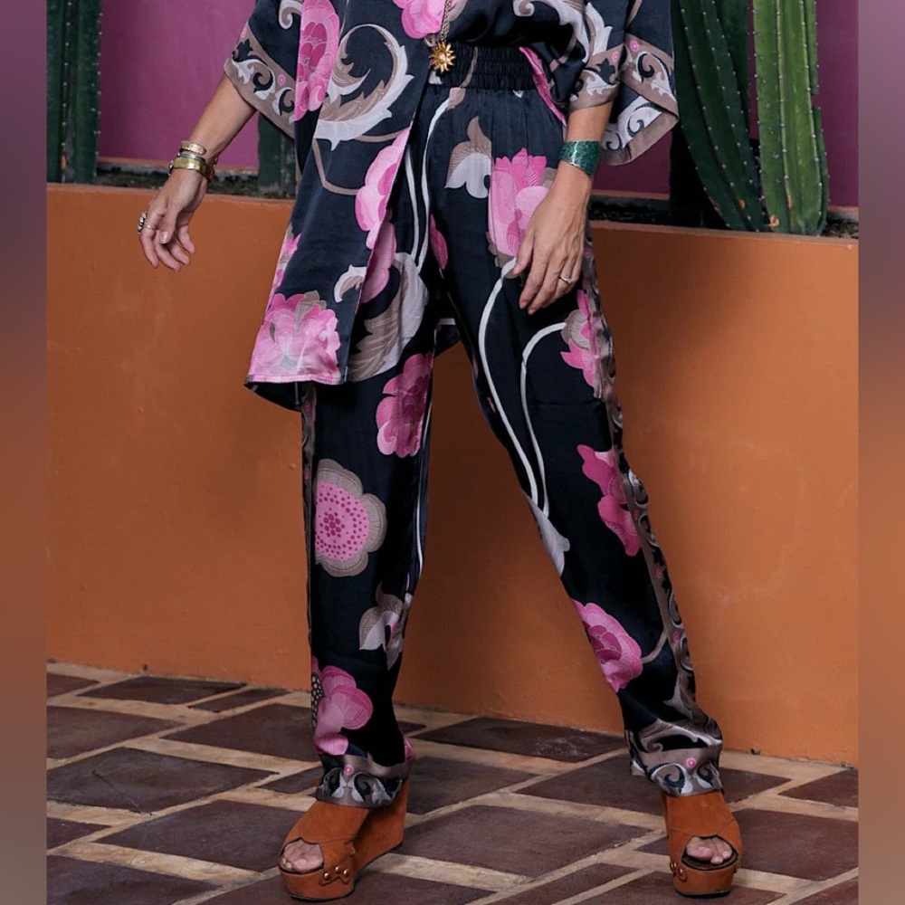 Chasing Unicorns💫 Long Way Around Satin Pants sz S
